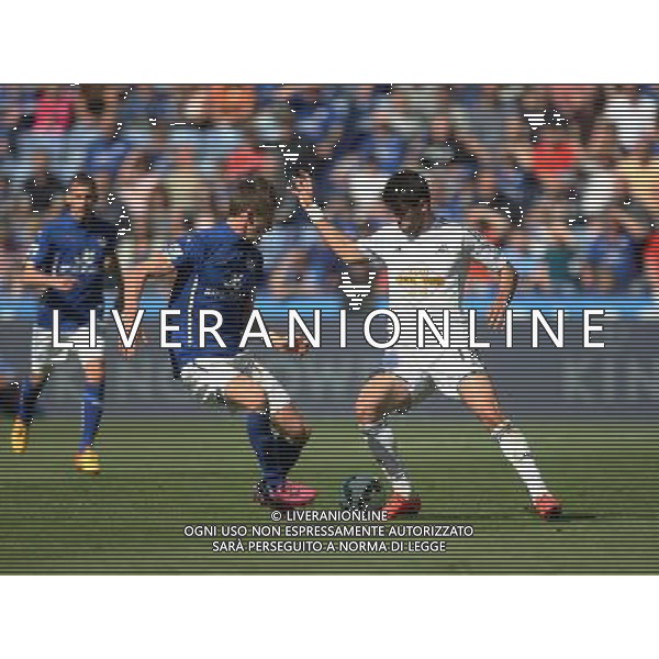 Swansea City\'s Nelson Oliveira (R) and Leicester City\'s Jamie Vardy in action during todays match Photographer Jack Phillips/CameraSport Football - Barclays Premiership - Leicester City v Swansea City - Saturday 18th April 2015 - King Power Stadium - Leicester © CameraSport - 43 Linden Ave. Countesthorpe. Leicester. England. LE8 5PG - Tel: +44 (0) 116 277 4147 - admin@camerasport.com - www.camerasport.com AG ALDO LIVERANI SAS ONLY ITALY