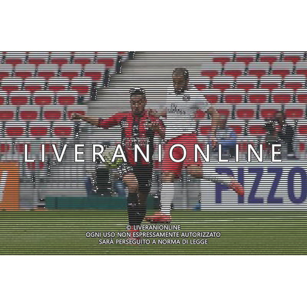 Jordan AMAVI / Lucas MOURA - 18.04.2015 - Nice / Paris Saint Germain - 33eme journee de Ligue 1 Photo : Serge Haouzi / Icon Sport /Agenzia Aldo Liverani sas - ITALY ONLY - EDITORIAL USE ONLY