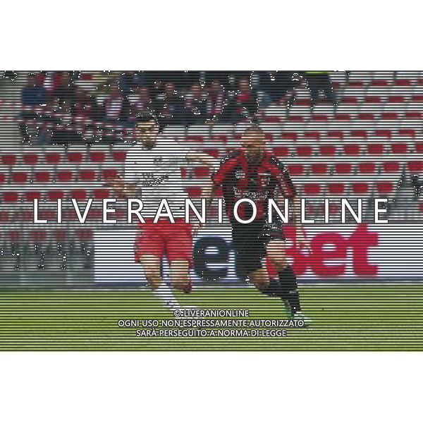 Javier PASTORE / Didier DIGARD - 18.04.2015 - Nice / Paris Saint Germain - 33eme journee de Ligue 1 Photo : Serge Haouzi / Icon Sport /Agenzia Aldo Liverani sas - ITALY ONLY - EDITORIAL USE ONLY