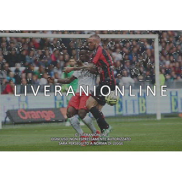 Serge AURIER / Didier DIGARD - 18.04.2015 - Nice / Paris Saint Germain - 33eme journee de Ligue 1 Photo : Serge Haouzi / Icon Sport /Agenzia Aldo Liverani sas - ITALY ONLY - EDITORIAL USE ONLY