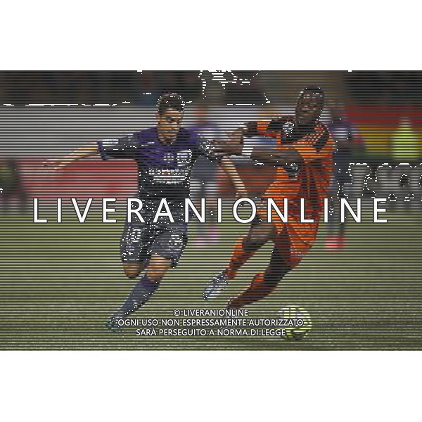 Wissam BEN YEDDER / Lamine KONE - 18.04.2015 - Lorient / Toulouse - 33eme journee de Ligue 1 Photo : Vincent Michel / Icon Sport AG ALDO LIVERANI SAS ONLY ITALY