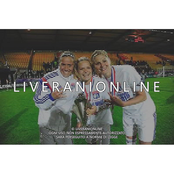 Joie Lyon - Camille ABILY / Eugenie LE SOMMER / Corine PETIT - 18.04.2015 - Montpellier / Lyon - Finale Coupe de France -Calais Photo : Dave Winter / Icon Sport AG ALDO LIVERANI SAS ONLY ITALY