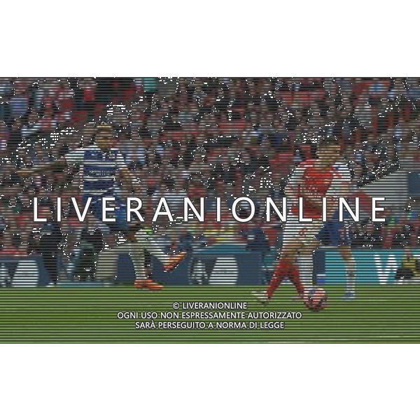 Reading\'s Daniel Williams has a shot at goal Photographer Ian Cook/CameraSport Football - The FA Cup Semi-Final - Reading v Arsenal - Saturday 18th April 2015 - Wembley - London © CameraSport - 43 Linden Ave. Countesthorpe. Leicester. England. LE8 5PG - Tel: +44 (0) 116 277 4147 - admin@camerasport.com - www.camerasport.com AG ALDO LIVERANI SAS ONLY ITALY