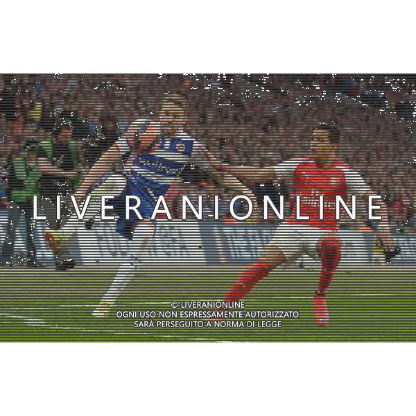 Reading\'s Chris Gunter is put under pressure from Arsenal\'s Alexis S‡nchez Photographer Ian Cook/CameraSport Football - The FA Cup Semi-Final - Reading v Arsenal - Saturday 18th April 2015 - Wembley - London © CameraSport - 43 Linden Ave. Countesthorpe. Leicester. England. LE8 5PG - Tel: +44 (0) 116 277 4147 - admin@camerasport.com - www.camerasport.com AG ALDO LIVERANI SAS ONLY ITALY