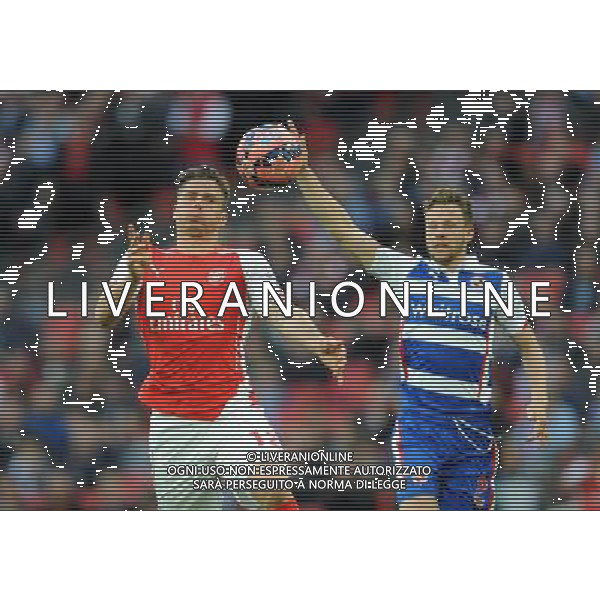 Arsenal\'s Olivier Giroud tries to bring the ball under control Photographer Ian Cook/CameraSport Football - The FA Cup Semi-Final - Reading v Arsenal - Saturday 18th April 2015 - Wembley - London © CameraSport - 43 Linden Ave. Countesthorpe. Leicester. England. LE8 5PG - Tel: +44 (0) 116 277 4147 - admin@camerasport.com - www.camerasport.com AG ALDO LIVERANI SAS ONLY ITALY