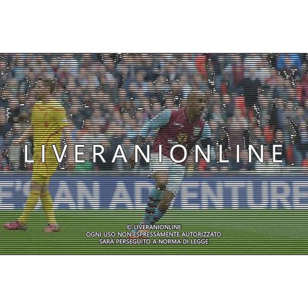 Aston Villa\'s Fabian Delph celebrates scoring his sides second goal Photographer Ian Cook/CameraSport Football - The FA Cup Semi-Final - Aston Villa v Liverpool - Sunday 19th April 2015 - Wembley - London © CameraSport - 43 Linden Ave. Countesthorpe. Leicester. England. LE8 5PG - Tel: +44 (0) 116 277 4147 - admin@camerasport.com - www.camerasport.com AG ALDO LIVERANI SAS ONLY ITALY