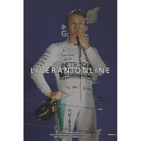 Third placed Nico Rosberg (GER) Mercedes AMG F1 on the podium. 19.04.2015. Formula 1 World Championship, Rd 4, Bahrain Grand Prix, Sakhir, Bahrain, Race Day. /Agenzia Aldo Liverani sas - ITALY ONLY - EDITORIAL USE ONLY - GARA
