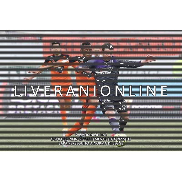 Jordan AYEW / Pavle NINKOV - 18.04.2015 - Lorient / Toulouse - 33eme journee de Ligue 1 Photo : Vincent Michel / Icon Sport /Agenzia Aldo Liverani sas - ITALY ONLY - EDITORIAL USE ONLY