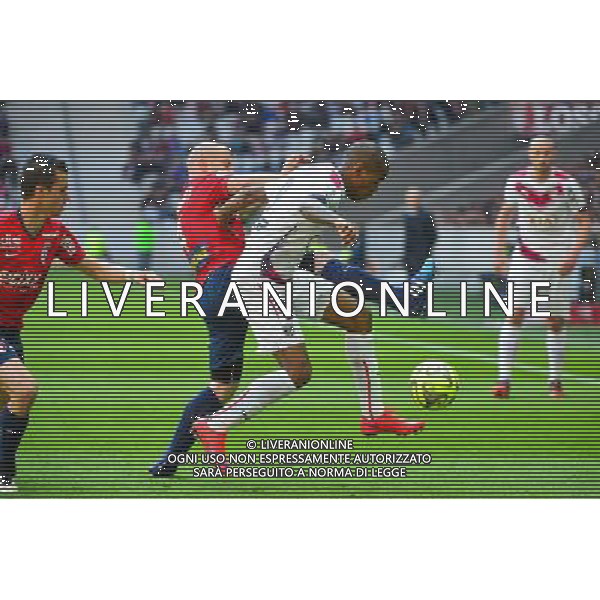 Diego ROLAN / Florent BALMONT - 19.04.2015 - Lille / Bordeaux - 33eme journee de Ligue 1 Photo : Dave Winter / Icon Sport /Agenzia Aldo Liverani sas - ITALY ONLY - EDITORIAL USE ONLY