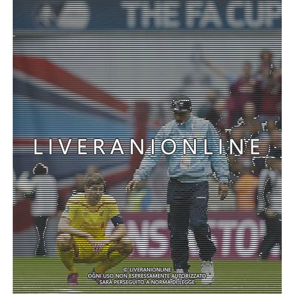 Liverpool\'s Steven Gerrard looks dejected at the final whistle after his side lost 2-1 Photographer Craig Mercer/CameraSport Football - The FA Cup Semi-Final - Aston Villa v Liverpool - Sunday 19th April 2015 - Wembley - London © CameraSport - 43 Linden Ave. Countesthorpe. Leicester. England. LE8 5PG - Tel: +44 (0) 116 277 4147 - admin@camerasport.com - www.camerasport.com /Agenzia Aldo Liverani Sas - ITALY ONLY - EDITORIAL USE ONLY