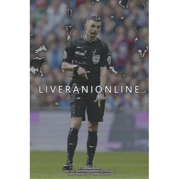 Referee Michael Oliver during today\'s match Photographer Craig Mercer/CameraSport Football - The FA Cup Semi-Final - Aston Villa v Liverpool - Sunday 19th April 2015 - Wembley - London © CameraSport - 43 Linden Ave. Countesthorpe. Leicester. England. LE8 5PG - Tel: +44 (0) 116 277 4147 - admin@camerasport.com - www.camerasport.com /Agenzia Aldo Liverani Sas - ITALY ONLY - EDITORIAL USE ONLY