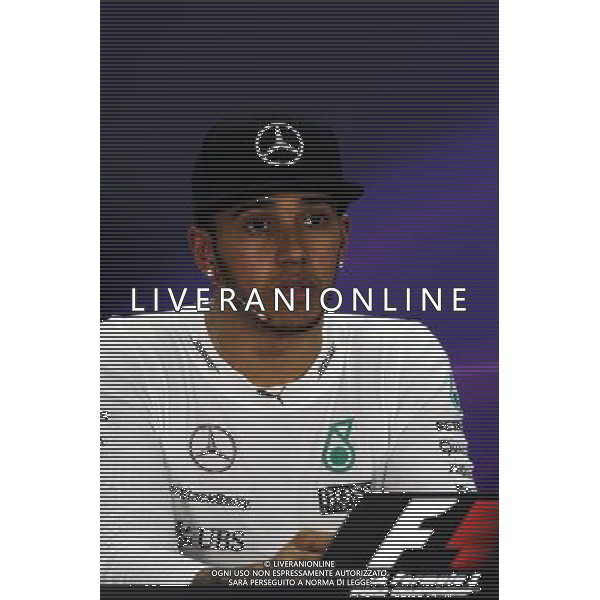 Lewis Hamilton (GBR) Mercedes AMG F1 in the FIA Press Conference. 18.04.2015. Formula 1 World Championship, Rd 4, Bahrain Grand Prix, Sakhir, Bahrain, Qualifying Day. AG ALDO LIVERANI SAS ONLY ITALY