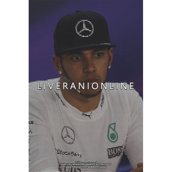 Lewis Hamilton (GBR) Mercedes AMG F1 in the FIA Press Conference. 18.04.2015. Formula 1 World Championship, Rd 4, Bahrain Grand Prix, Sakhir, Bahrain, Qualifying Day. AG ALDO LIVERANI SAS ONLY ITALY