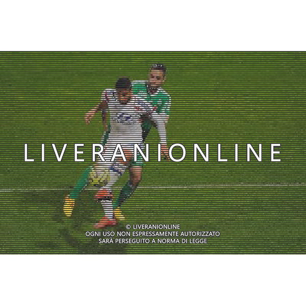 Nabil FEKIR / Loic PERRIN - 19.04.2015 - Lyon / Saint Etienne - 33eme journee de Ligue 1 Photo : Jean Paul Thomas / Icon Sport AG ALDO LIVERANI SAS ONLY ITALY