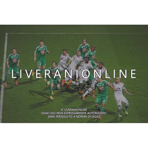 Illustration Duel - Mevlut ERDING / Christophe JALLET / Alexandre LACAZETTE / Samuel UMTITI / Benjamin CORGNET - 19.04.2015 - Lyon / Saint Etienne - 33eme journee de Ligue 1 Photo : Jean Paul Thomas / Icon Sport AG ALDO LIVERANI SAS ONLY ITALY