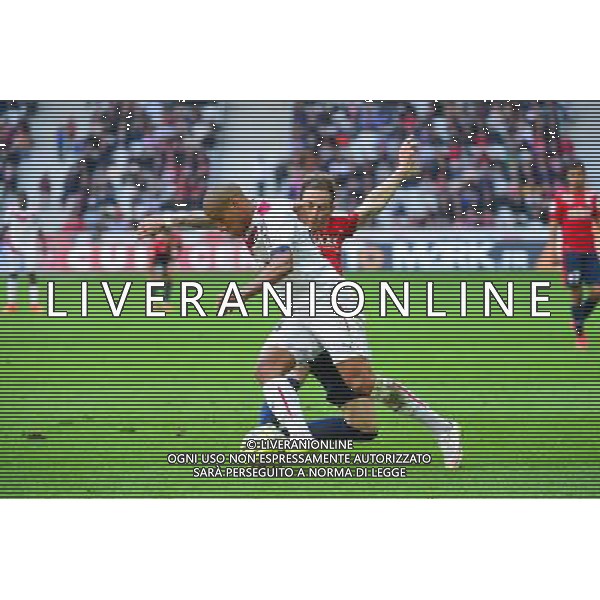 Wahbi KHAZRI / Nolan ROUX - 19.04.2015 - Lille / Bordeaux - 33eme journee de Ligue 1 Photo : Dave Winter / Icon Sport AG ALDO LIVERANI SAS ONLY ITALY