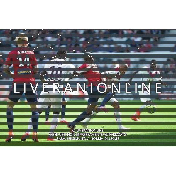 Wahbi KHAZRI / Rio MAVUBA - 19.04.2015 - Lille / Bordeaux - 33eme journee de Ligue 1 Photo : Dave Winter / Icon Sport AG ALDO LIVERANI SAS ONLY ITALY