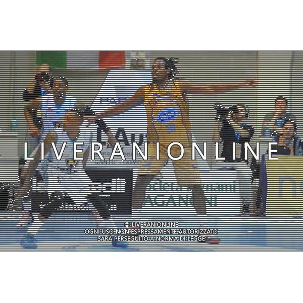 Desio (MB) 20-04-2015 Campionato Serie A Beko - 12¡ giornata di ritorno PalaDesio Acqua Vitasnella Cantu\' vs Vanoli Basket Cremona nella foto Eric Williams (Cantu\') foto Roberto Garavaglia - ag. Aldo Liverani