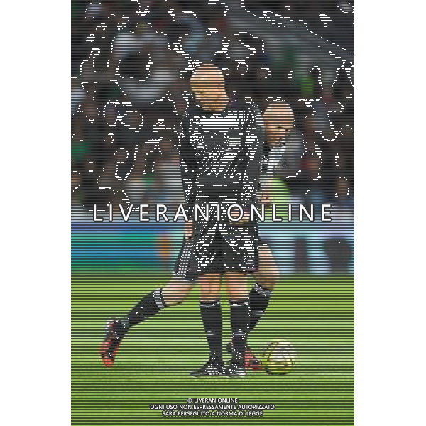 Pierluigi COLLINA / Zinedine ZIDANE - 20.04.2015 - Match contre la Pauvrete - Saint Etienne Photo : Jean Paul Thomas / Icon Sport *** Local Caption *** AG ALDO LIVERANI SAS ONLY ITALY *** Local Caption *** AG ALDO LIVERANI SAS ONLY ITALY