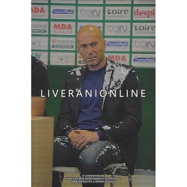 Zinedine ZIDANE - 20.04.2015 - Match contre la Pauvrete - Saint Etienne Photo : Jean Paul Thomas / Icon Sport *** Local Caption *** AG ALDO LIVERANI SAS ONLY ITALY *** Local Caption *** AG ALDO LIVERANI SAS ONLY ITALY