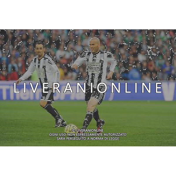 Zinedine ZIDANE / Youri DJORKAEFF - 20.04.2015 - Match contre la Pauvrete - Saint Etienne Photo : Jean Paul Thomas / Icon Sport *** Local Caption *** AG ALDO LIVERANI SAS ONLY ITALY *** Local Caption *** AG ALDO LIVERANI SAS ONLY ITALY