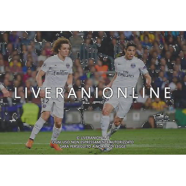 Edinson CAVANI / David LUIZ - 21.04.2015 - Barcelone / Paris Saint Germain - 1/4Finale Retour Champions League Photo : Dave Winter / Icon Sport AG ALDO LIVERANI SAS ONLY ITALY