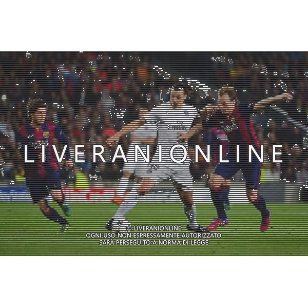 Sergi ROBERTO / Zlatan IBRAHIMOVIC / Ivan RAKITIC - 21.04.2015 - Barcelone / Paris Saint Germain - 1/4Finale Retour Champions League Photo : Dave Winter / Icon Sport AG ALDO LIVERANI SAS ONLY ITALY