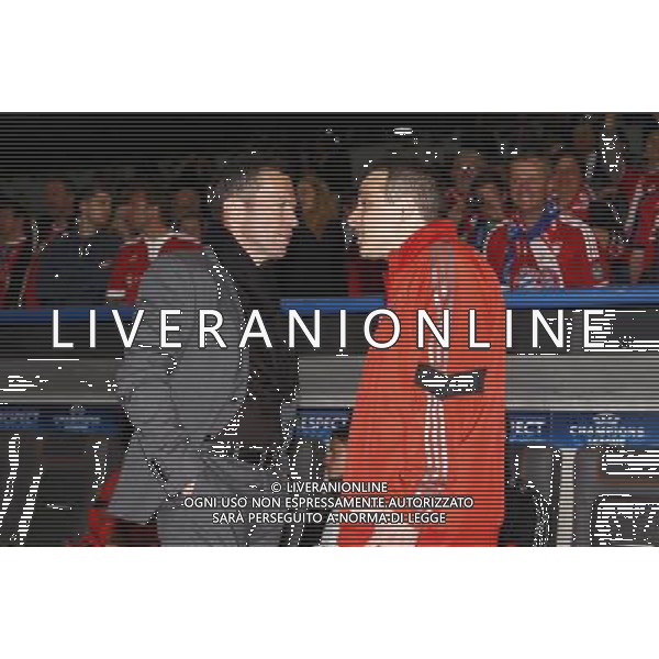 firo Fu§ball,Fussball, 21.04.2015 Uefa Champions League, CL, Saison 2014/2015 Viertelfinale RŸckspiel, FC Bayern MŸnchen, Muenchen, FCB, - FC Porto, 6 : 1, Dr. Volker Braun, Mannschaftssrzt, Bayern, mit Lothar MatthŠus, $worldrightsEs gelten unsere AGB, einsehbar auf www.firosportphoto.de copyright by firo sportphoto: Coesfelder Str.207 48249 DŸlmen www.firosportphoto.de mail@firosportphoto.de (V o l k s b a n k B o c h u m - W i t t e n ) BLZ.: 430 601 29 Kt. Nr.: 341 117 100 Tel:Ê 02594 - 9916004 Fax:Ê02594 - 9916005 AG ALDO LIVERANI SAS ONLY ITALY