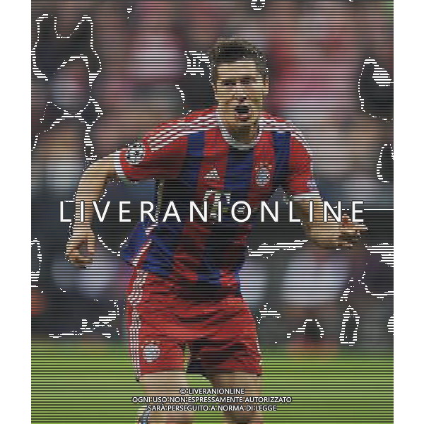 firo Fu§ball,Fussball, 21.04.2015 Uefa Champions League, CL, Saison 2014/2015 Viertelfinale RŸckspiel, FC Bayern MŸnchen, Muenchen, FCB, - FC Porto, 6 : 1, Jubel, jubeln, Gestik, Robert Lewandowski, Bayern, $worldrightsEs gelten unsere AGB, einsehbar auf www.firosportphoto.de copyright by firo sportphoto: Coesfelder Str.207 48249 DŸlmen www.firosportphoto.de mail@firosportphoto.de (V o l k s b a n k B o c h u m - W i t t e n ) BLZ.: 430 601 29 Kt. Nr.: 341 117 100 Tel:Ê 02594 - 9916004 Fax:Ê02594 - 9916005 AG ALDO LIVERANI SAS ONLY ITALY