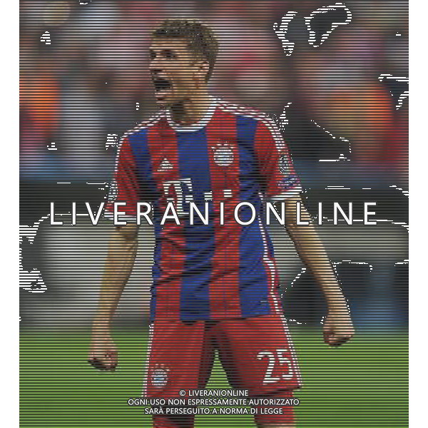 firo Fu§ball,Fussball, 21.04.2015 Uefa Champions League, CL, Saison 2014/2015 Viertelfinale RŸckspiel, FC Bayern MŸnchen, Muenchen, FCB, - FC Porto, 6 : 1, Jubel, jubeln, Gestik, Abschlu§jubel, FC Bayern, Thomas MŸller, Mueller, Bayern, $worldrightsEs gelten unsere AGB, einsehbar auf www.firosportphoto.de copyright by firo sportphoto: Coesfelder Str.207 48249 DŸlmen www.firosportphoto.de mail@firosportphoto.de (V o l k s b a n k B o c h u m - W i t t e n ) BLZ.: 430 601 29 Kt. Nr.: 341 117 100 Tel:Ê 02594 - 9916004 Fax:Ê02594 - 9916005 AG ALDO LIVERANI SAS ONLY ITALY
