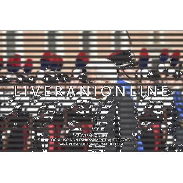 Cerimonia al Vittoriano per le celebrazioni dei 70 anni della Liberazione con la deposizione della corona d\'alloro all\'Altare della Patria a Roma 25 Aprile 2015 nella foto Sergio Mattarella ©Corradetti/Agenzia Aldo Liverani Sas