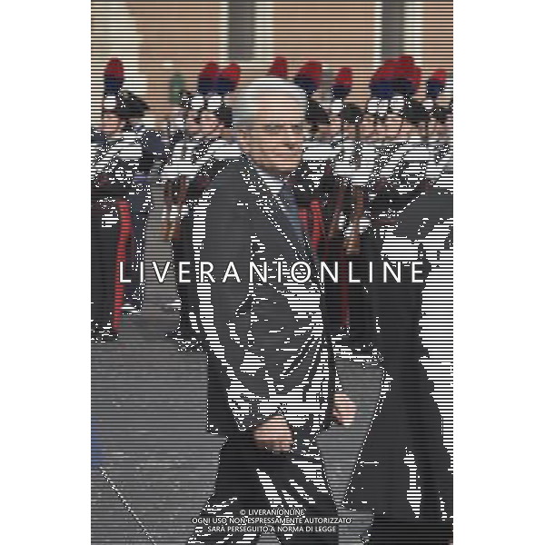 Cerimonia al Vittoriano per le celebrazioni dei 70 anni della Liberazione con la deposizione della corona d\'alloro all\'Altare della Patria a Roma 25 Aprile 2015 nella foto Sergio Mattarella ©Corradetti/Agenzia Aldo Liverani Sas