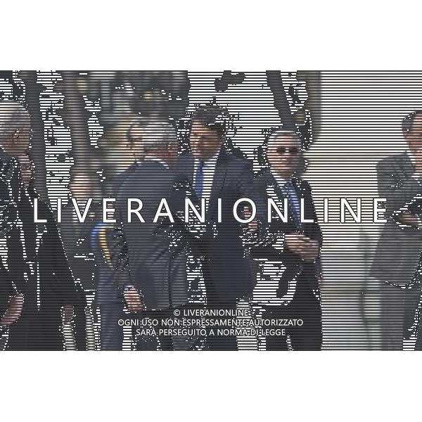 Cerimonia al Vittoriano per le celebrazioni dei 70 anni della Liberazione con la deposizione della corona d\'alloro all\'Altare della Patria a Roma 25 Aprile 2015 nella foto Pietro Grasso e Matteo Renzi ©Corradetti/Agenzia Aldo Liverani Sas
