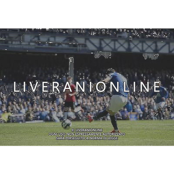 Everton\'s Kevin Mirallas scores his sides third goal Photographer Stephen White/CameraSport Football - Barclays Premiership - Everton v Manchester United - Sunday 26th April 2015 - Goodison Park - Liverpool © CameraSport - 43 Linden Ave. Countesthorpe. Leicester. England. LE8 5PG - Tel: +44 (0) 116 277 4147 - admin@camerasport.com - www.camerasport.com /Agenzia Aldo Liverani sas - ITALY ONLY - EDITORIAL USE ONLY