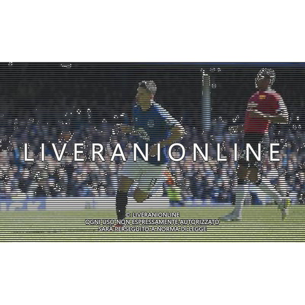Everton\'s Kevin Mirallas celebrates scoring his sides third goal Photographer Stephen White/CameraSport Football - Barclays Premiership - Everton v Manchester United - Sunday 26th April 2015 - Goodison Park - Liverpool © CameraSport - 43 Linden Ave. Countesthorpe. Leicester. England. LE8 5PG - Tel: +44 (0) 116 277 4147 - admin@camerasport.com - www.camerasport.com /Agenzia Aldo Liverani sas - ITALY ONLY - EDITORIAL USE ONLY