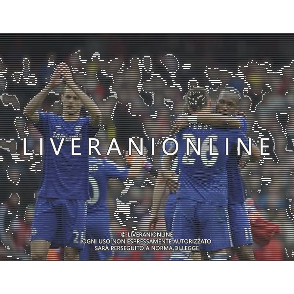 Chelsea\'s Nemanja Matic (left) salutes the fans after the 0-0 draw with John Terry and Didier Drogba hugging Photographer Ashley Western/CameraSport Football - Barclays Premiership - Arsenal v Chelsea - Sunday 26th April 2015 - Emirates Stadium - London © CameraSport - 43 Linden Ave. Countesthorpe. Leicester. England. LE8 5PG - Tel: +44 (0) 116 277 4147 - admin@camerasport.com - www.camerasport.com /Agenzia Aldo Liverani Sas - ITALY ONLY - EDITORIAL USE ONLY