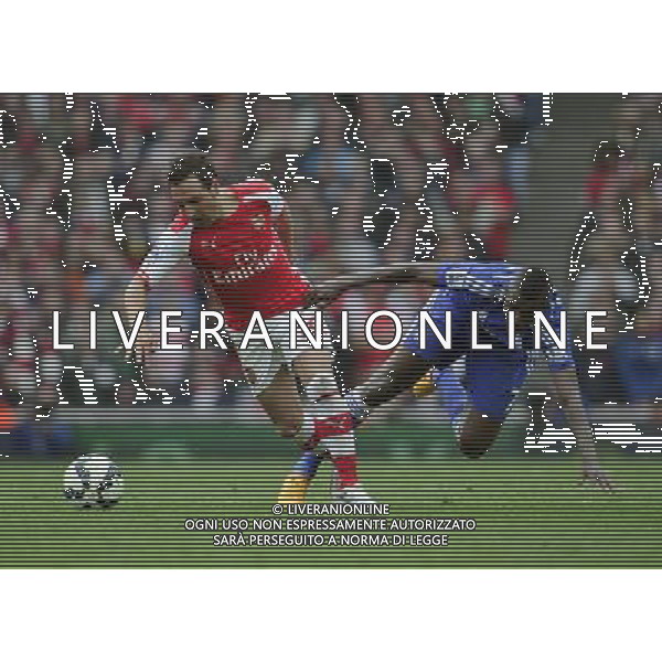 Arsenal\'s Santi Cazorla battles with Chelsea\'s Ramires Photographer Ashley Western/CameraSport Football - Barclays Premiership - Arsenal v Chelsea - Sunday 26th April 2015 - Emirates Stadium - London © CameraSport - 43 Linden Ave. Countesthorpe. Leicester. England. LE8 5PG - Tel: +44 (0) 116 277 4147 - admin@camerasport.com - www.camerasport.com /Agenzia Aldo Liverani Sas - ITALY ONLY - EDITORIAL USE ONLY