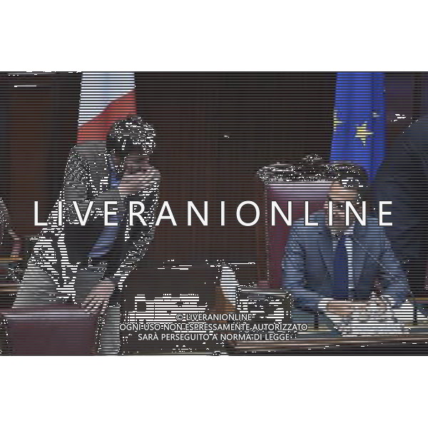 Esame e Votazione alla Camera delle questioni pregiudiziali riferite al disegno di legge elettorale -Roma 28 aprile 2015 nella foto Alessandro Di Battista e Luigi Di Maio ©Corradetti/Agenzia Aldo Liverani Sas