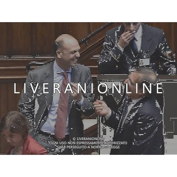 Esame e Votazione alla Camera delle questioni pregiudiziali riferite al disegno di legge elettorale - Roma 28 aprile 2015 nella foto Angelino Alfano con Ignazio La Russa ©Corradetti/Agenzia Aldo Liverani Sas