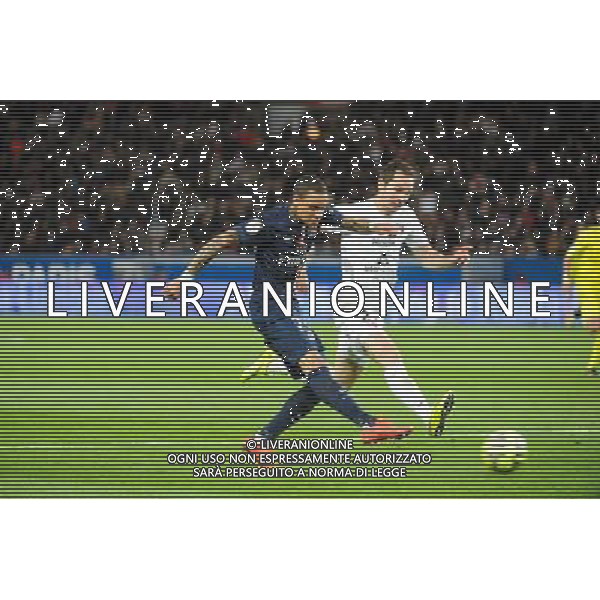 Goal Gregory Van der Wiel - 28.04.2015 - Paris Saint Germain / Metz - Match en retard - 32eme journee Ligue 1 Photo : Nolwenn Le Gouic / Icon Sport /Agenzia Aldo Liverani sas - ITALY ONLY - EDITORIAL USE ONLY