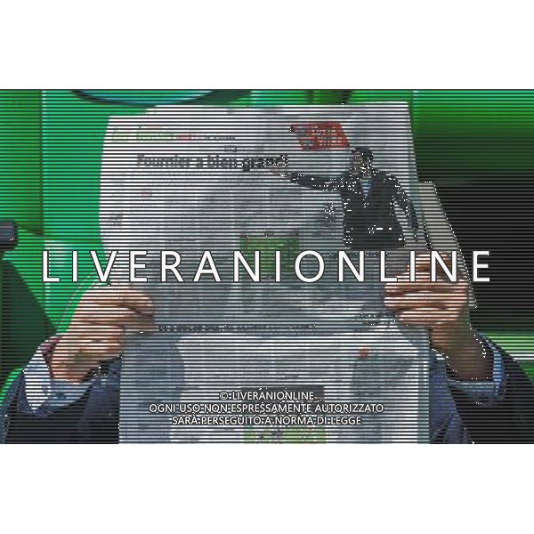 Illustration journal l\'equipe - 26.04.2015 - Saint Etienne / Montpellier - 34eme journee de Ligue 1 Photo : Jean Paul Thomas / Icon Sport /Agenzia Aldo Liverani sas - ITALY ONLY - EDITORIAL USE ONLY