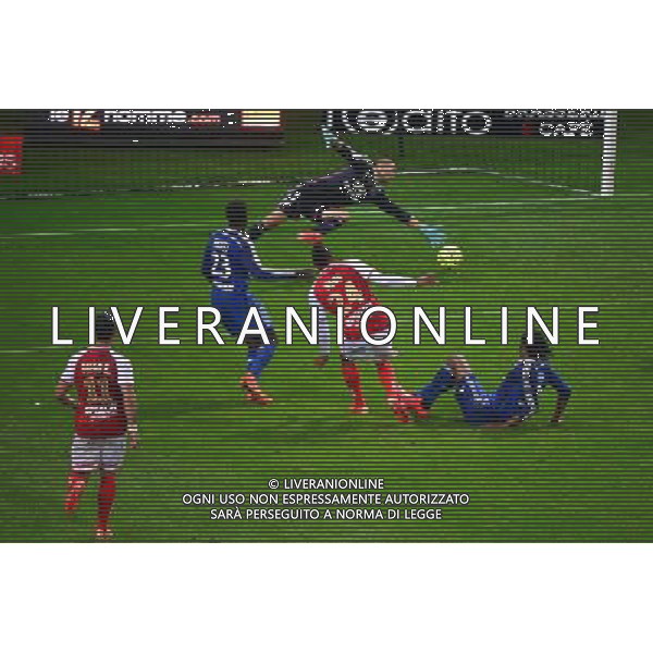 David NGOG / Anthony LOPES - 26.04.2015 - Reims / Lyon - 34eme journee de Ligue 1 Photo : David Winter / Icon Sport /Agenzia Aldo Liverani sas - ITALY ONLY - EDITORIAL USE ONLY
