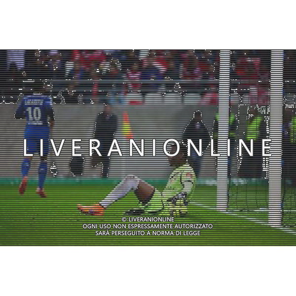 Deception Kossi AGASSA - 26.04.2015 - Reims / Lyon - 34eme journee de Ligue 1 Photo : David Winter / Icon Sport /Agenzia Aldo Liverani sas - ITALY ONLY - EDITORIAL USE ONLY