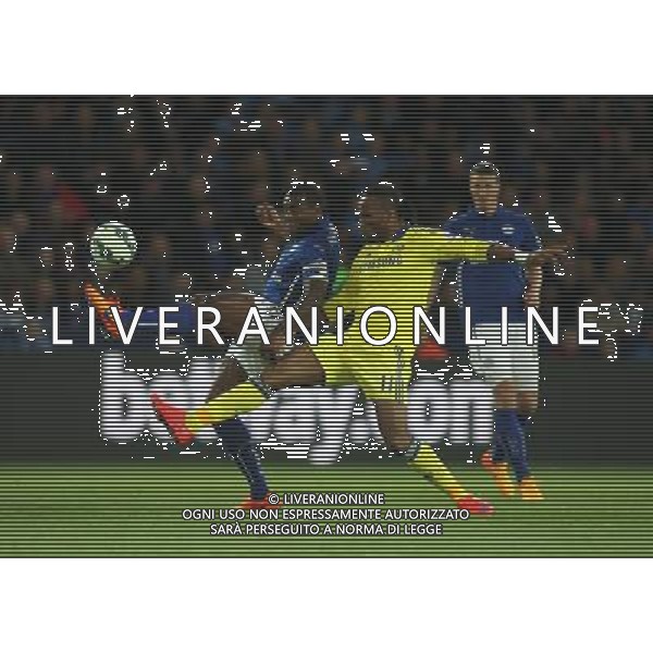 Leicester City\'s Wes Morgan (L) and Chelsea\'s Didier Drogba in action during todays match Photographer Jack Phillips/CameraSport Football - Barclays Premiership - Leicester City v Chelsea - Wednesday 29th April 2015 - King Power Stadium - Leicester © CameraSport - 43 Linden Ave. Countesthorpe. Leicester. England. LE8 5PG - Tel: +44 (0) 116 277 4147 - admin@camerasport.com - www.camerasport.com /Agenzia Aldo Liverani sas - ITALY ONLY - EDITORIAL USE ONLY