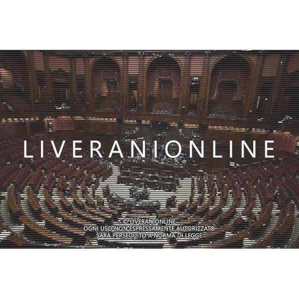 Roma - 30/04/2015 - Montecitorio - Voto di fiducia sulla legge elettorale Italicum - nella foto: L\'aula vuota durante le dichiarazioni di voto / Ph. Fabrizio Corradetti - Ag. Aldo Liverani Sas