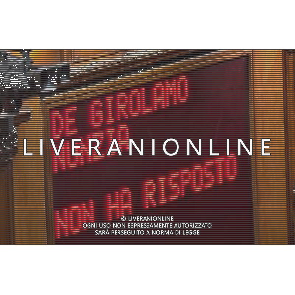 Roma - 30/04/2015 - Montecitorio - Voto di fiducia sulla legge elettorale Italicum - nella foto: Il tabellone con il risultato della votazione - Nunzia de girolamo non ha risposto / Ph. Fabrizio Corradetti - Ag. Aldo Liverani Sas