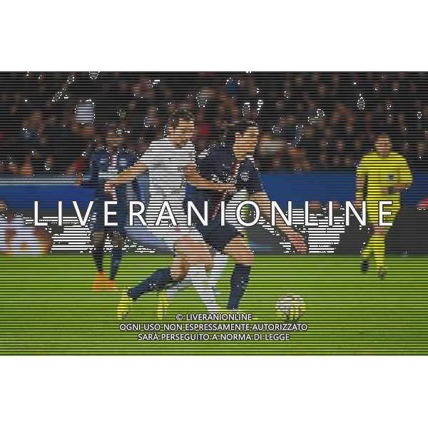 Edinson CAVANI / Kevin LEJEUNE - 28.04.2015 - Paris Saint Germain / Metz - Match en retard - 32eme journee Ligue 1 Photo : Nolwenn Le Gouic / Icon Sport AG ALDO LIVERANI SAS ONLY ITALY