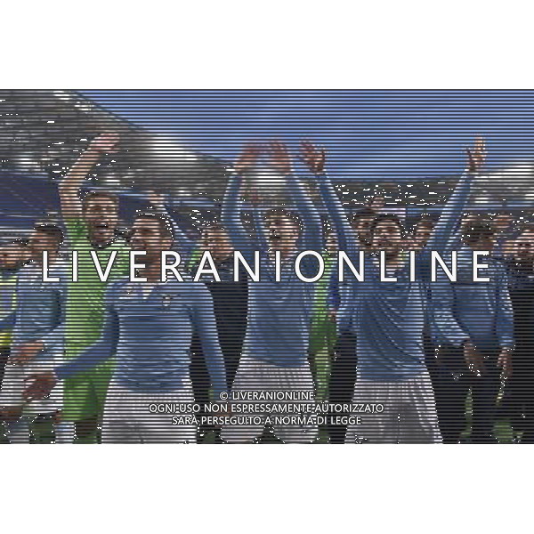 Roma - 01/05/2015 - Stadio Olimpico - Ritorno Finale Tim Cup Primavera 2014-2015 - SS Lazio vs AS Roma - nella foto: I giocatori della Lazio esultano con i tifosi / Ph. Fabrizio Corradetti - Ag. Aldo Liverani sas