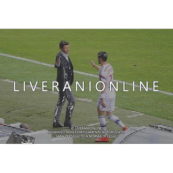 Hubert FOURNIER / Maxime GONALONS - 02.05.2015 - Lyon / Evian Thonon - 35eme journee de Ligue 1 Photo : Jean Paul Thomas / Icon Sport AG ALDO LIVERANI SAS ONLY ITALY