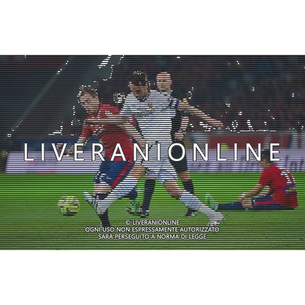 Pierrick VALDIVIA / Nolan ROUX - 03.02.2015 - Lille / Lens - 35eme journee de Ligue 1 Photo : Dave Winter / Icon Sport AG ALDO LIVERANI SAS ONLY ITALY